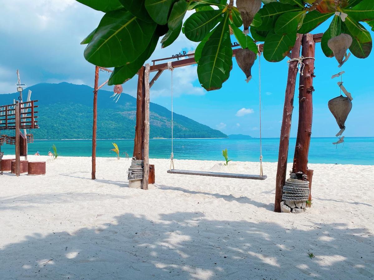 Andaman Beach Resort Lipe Luaran gambar