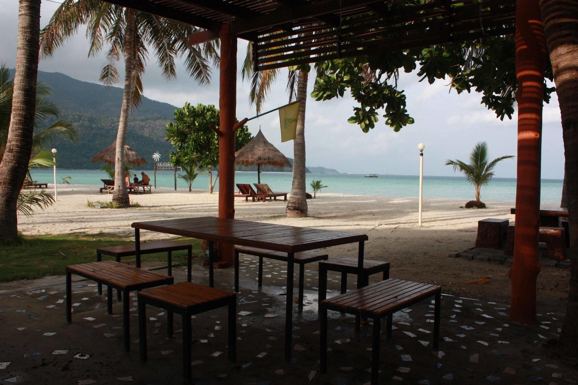 Andaman Beach Resort Lipe Luaran gambar