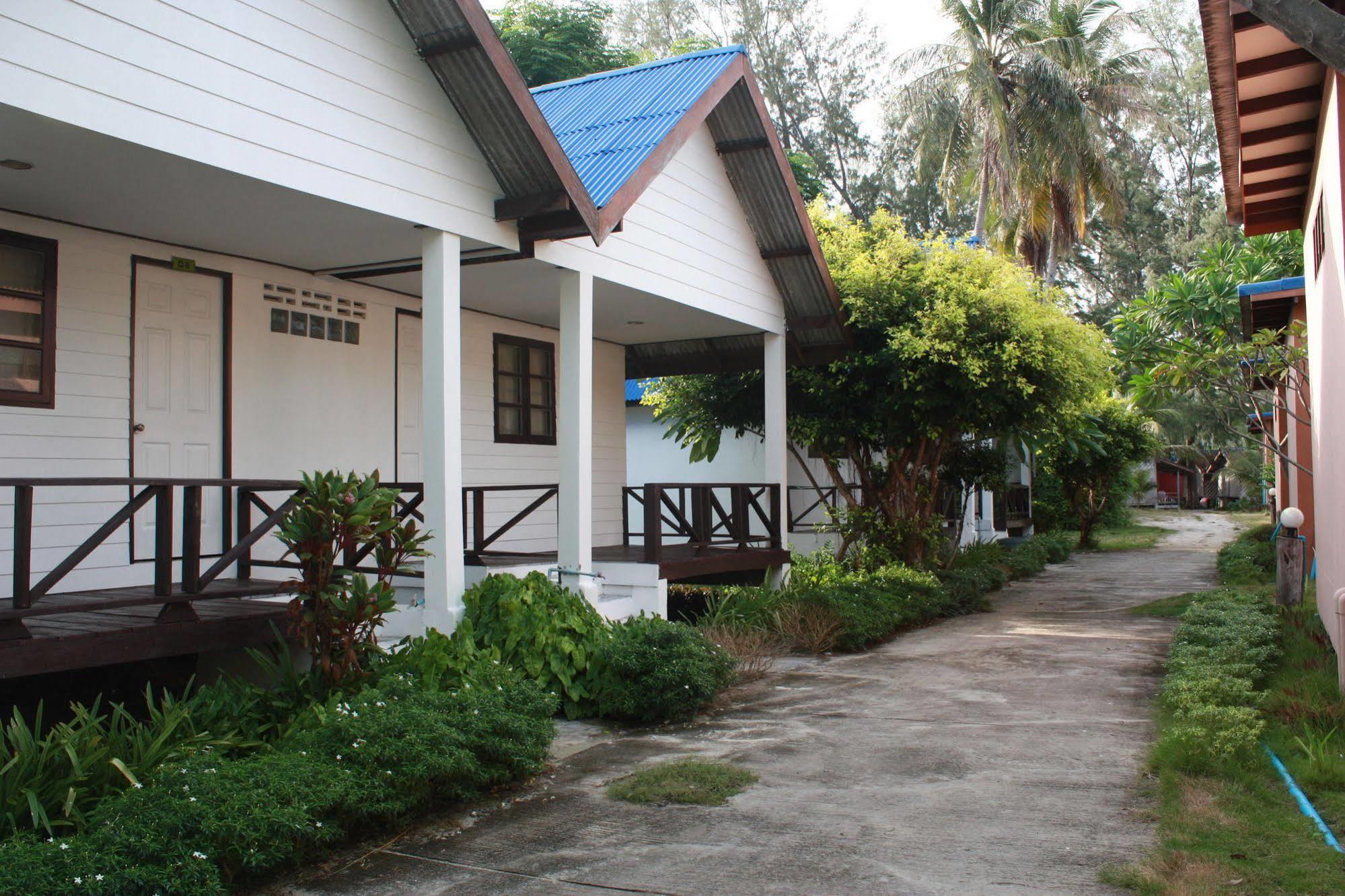 Andaman Beach Resort Lipe Luaran gambar